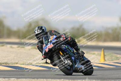 media/Nov-16-2025-Race Pace (Sun) [[8c5fa54630]]/Verified Riders/2-Turn 7 (945am)/